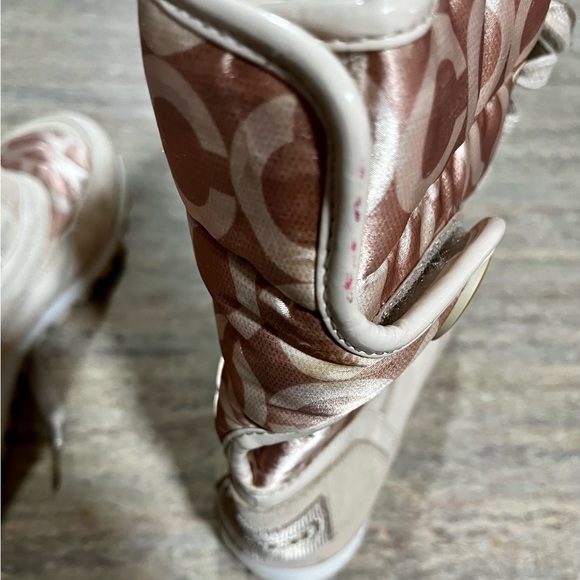 Coach Dorean Monogram C mud-calf quilted boots - Picture 5 of 16